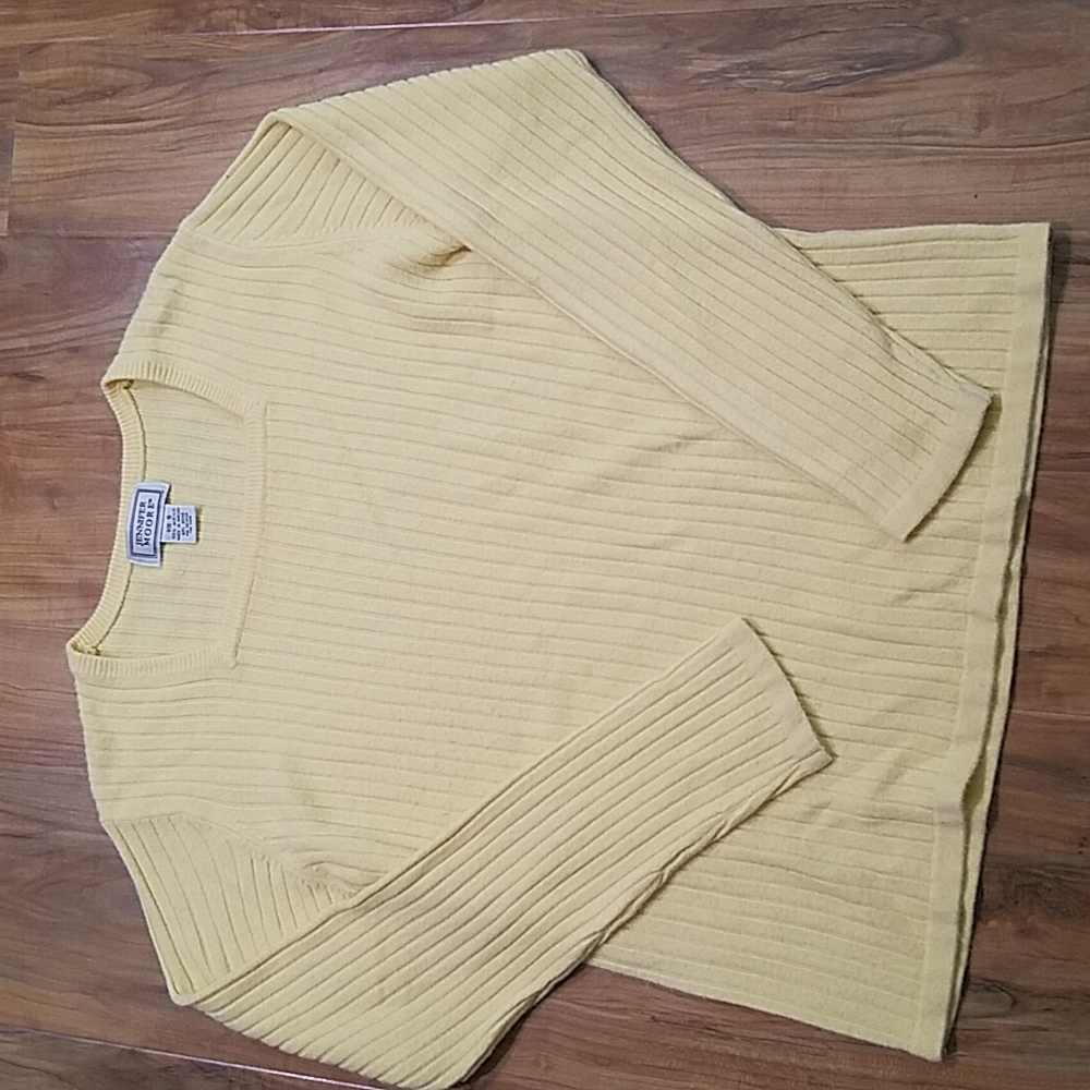 Jennifer Moore sweater